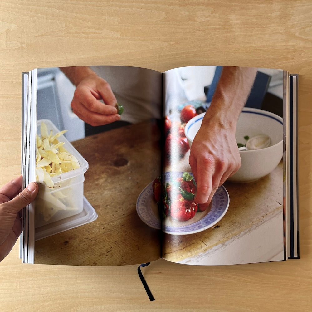A PLACE FOR DAYTIME COOKING by Atelier September